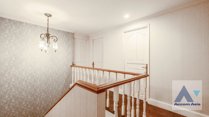 12  3 br Condominium For Sale in Sukhumvit ,Bangkok BTS Ekkamai at Issara at Sukhumvit 42 1521013