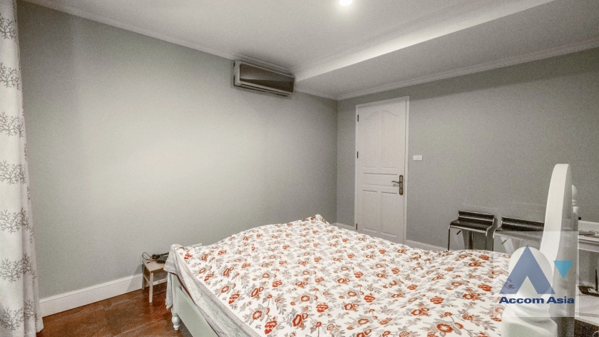 14  3 br Condominium For Sale in Sukhumvit ,Bangkok BTS Ekkamai at Issara at Sukhumvit 42 1521013