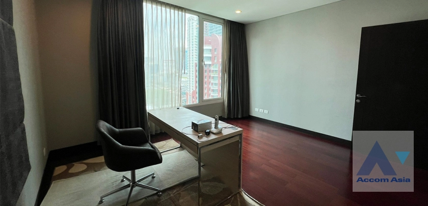 7  2 br Condominium for rent and sale in Ploenchit ,Bangkok BTS Chitlom at The Park Chidlom 1521068