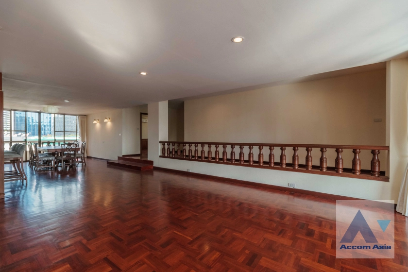  1  3 br Apartment for rent and sale in Sukhumvit ,Bangkok BTS Asok - MRT Sukhumvit at Spacious space with a cozy 1421074