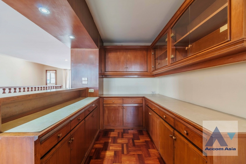 7  3 br Apartment for rent and sale in Sukhumvit ,Bangkok BTS Asok - MRT Sukhumvit at Spacious space with a cozy 1421074