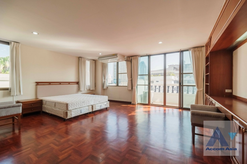 12  3 br Apartment for rent and sale in Sukhumvit ,Bangkok BTS Asok - MRT Sukhumvit at Spacious space with a cozy 1421074