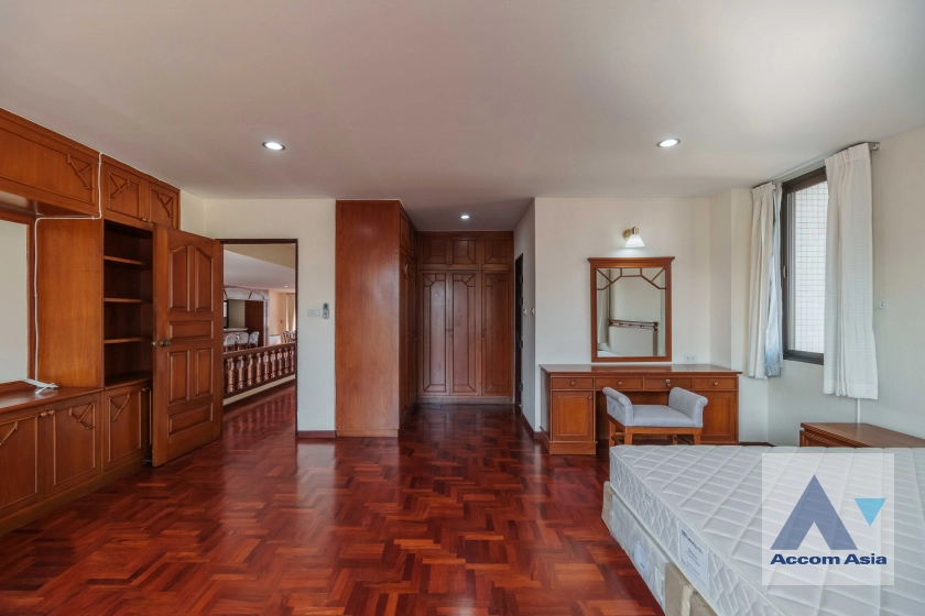 14  3 br Apartment for rent and sale in Sukhumvit ,Bangkok BTS Asok - MRT Sukhumvit at Spacious space with a cozy 1421074