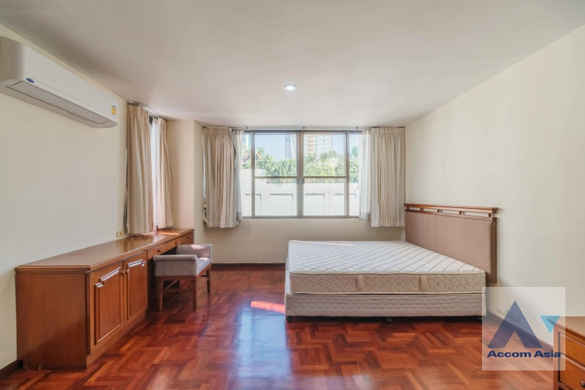 16  3 br Apartment for rent and sale in Sukhumvit ,Bangkok BTS Asok - MRT Sukhumvit at Spacious space with a cozy 1421074