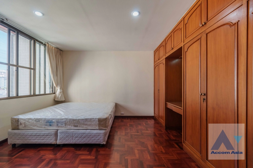 18  3 br Apartment for rent and sale in Sukhumvit ,Bangkok BTS Asok - MRT Sukhumvit at Spacious space with a cozy 1421074