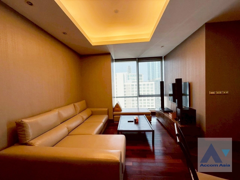 unit 2 Bedrooms  Condominium For Rent in Sathorn, Bangkok  near BTS Chong Nonsi (1521084)