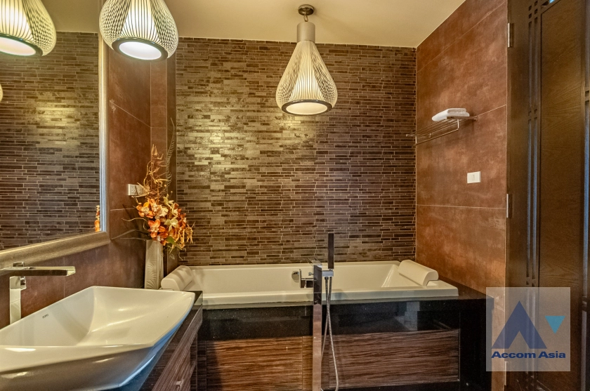 12  2 br Apartment For Rent in Sukhumvit ,Bangkok BTS Phra khanong at The Luxury Boutique 1421140