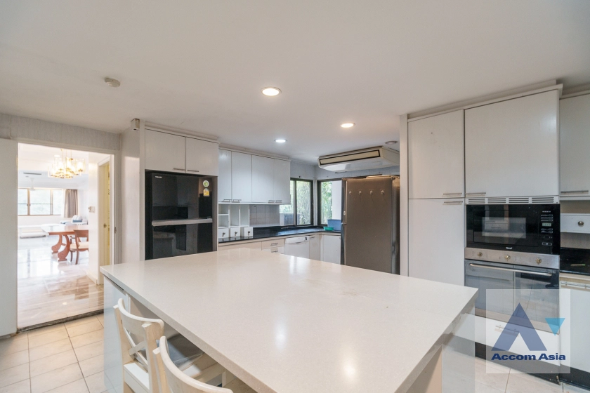 unitHuge Terrace, Duplex Condo, Penthouse, Pet friendly |  4 Bedrooms  Apartment For Rent in Sukhumvit, Bangkok  near BTS Phrom Phong (1421155)