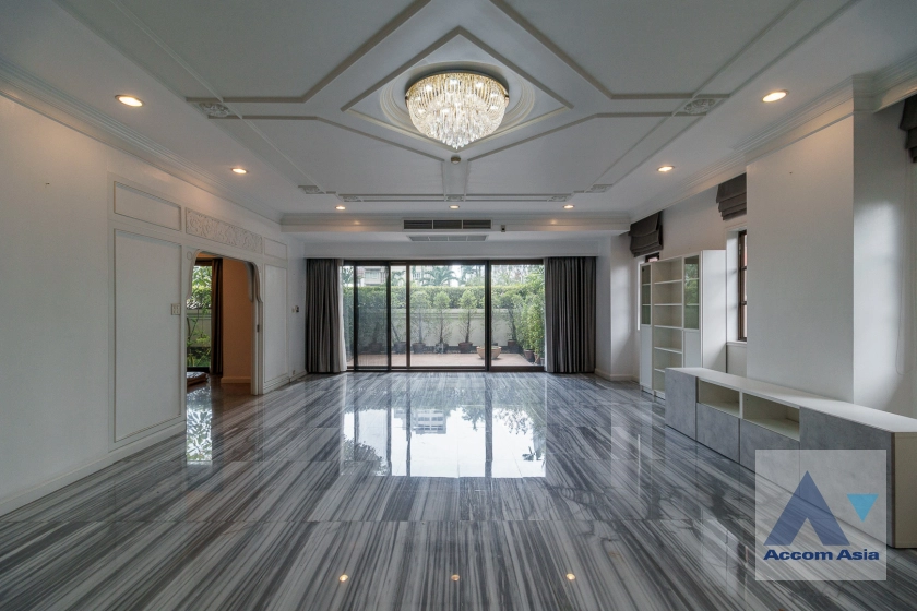 8  4 br Apartment For Rent in Sukhumvit ,Bangkok BTS Phrom Phong at Pet friendly - High rise Apartment in Phrom Phong 1421155