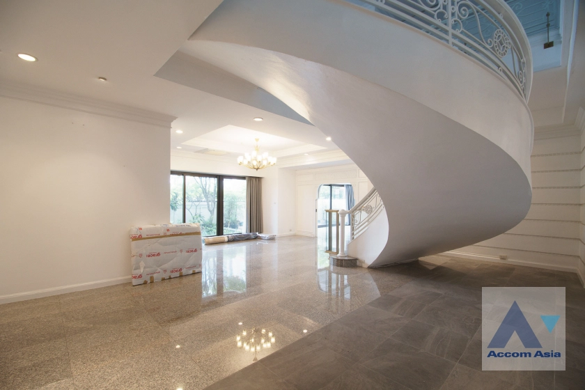 6  4 br Apartment For Rent in Sukhumvit ,Bangkok BTS Phrom Phong at Pet friendly - High rise Apartment in Phrom Phong 1421155