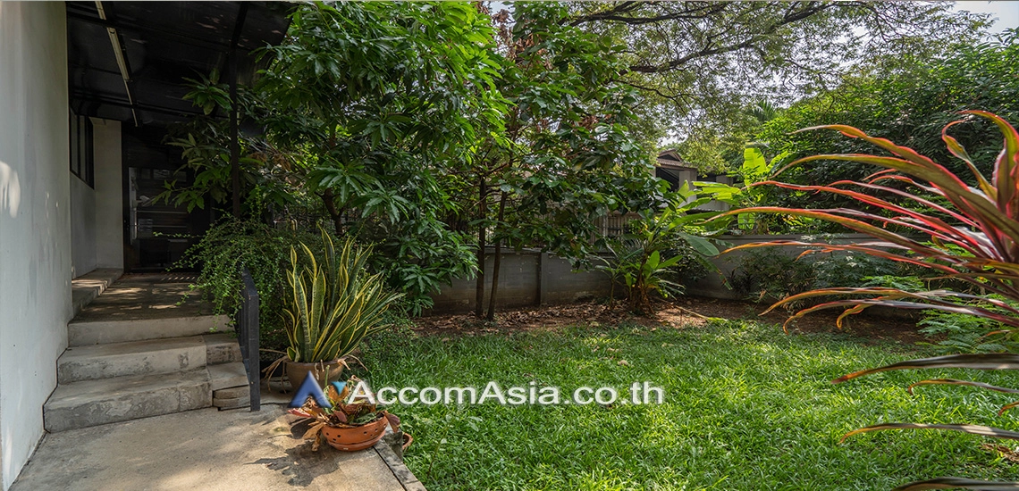 28  6 br House For Rent in New Phetchaburi ,Bangkok MRT Phetchaburi 1721164