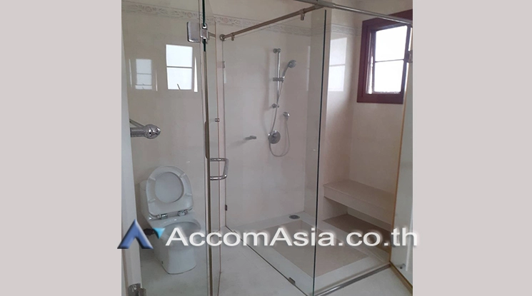 11  4 br House For Rent in Pattanakarn ,Bangkok  at Peaceful compound 1521192