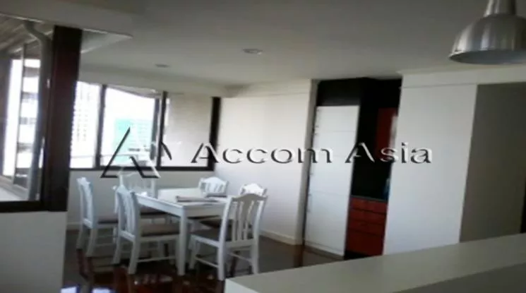 unit 2 Bedrooms  Condominium For Rent in Sukhumvit, Bangkok  near BTS Asok - MRT Sukhumvit (1521202)