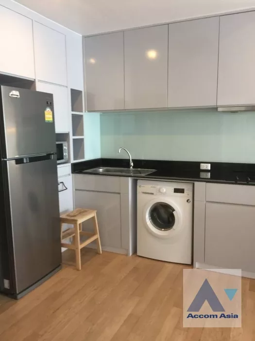 unit 1 Bedroom  Condominium For Rent in Sukhumvit, Bangkok  near BTS Phrom Phong (1521208)