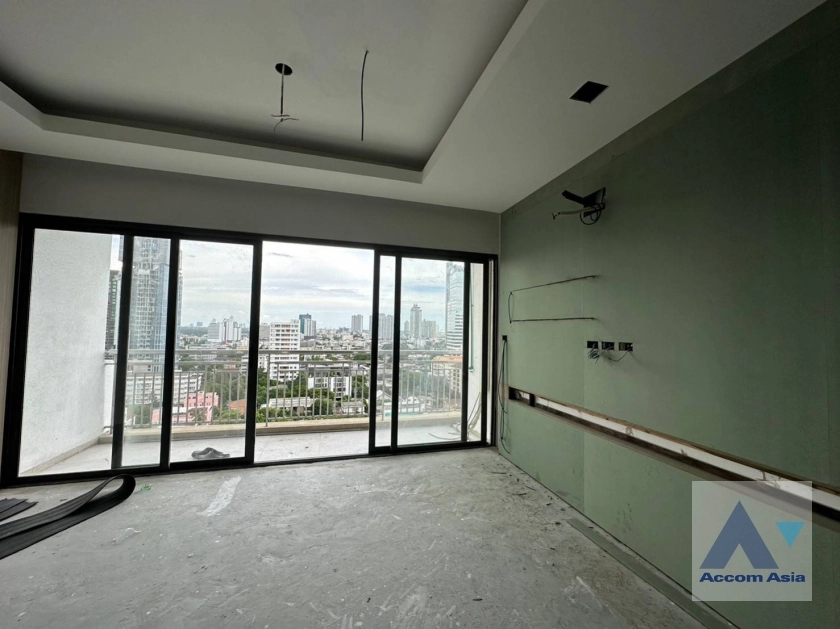 unitPet friendly | Bright apartment with open layout and breezy balcony in Sathorn (1521229)