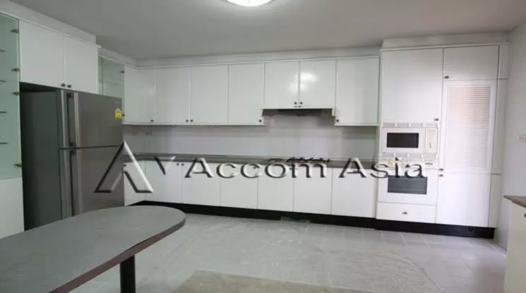 unitBig Balcony, Pet friendly |  3 Bedrooms  Apartment For Rent in Sukhumvit, Bangkok  near BTS Phrom Phong (1421231)