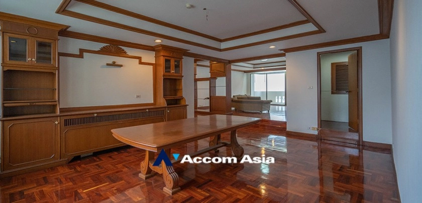 unitBig Balcony, Pet friendly |  3 Bedrooms  Apartment For Rent in Sukhumvit, Bangkok  near BTS Phrom Phong (1421233)