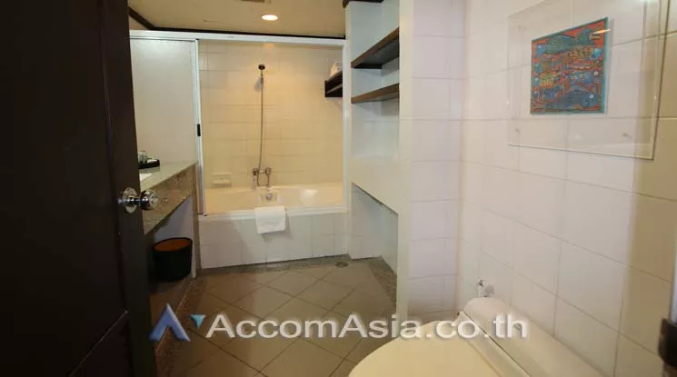 7  1 br Apartment For Rent in Sathorn ,Bangkok MRT Lumphini at High Rise Serviced Apartment 1421248
