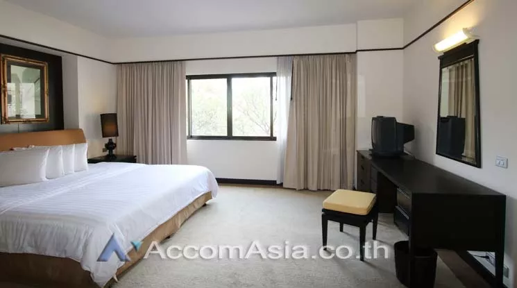 5  2 br Apartment For Rent in Sathorn ,Bangkok MRT Lumphini at High Rise Serviced Apartment 1421249