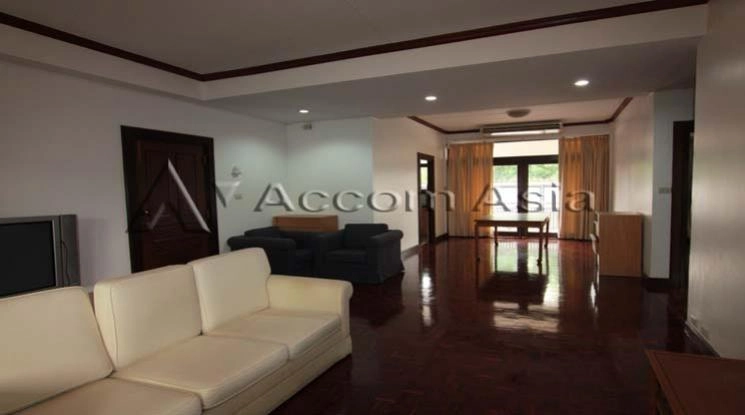 unitPet friendly |  3 Bedrooms  Apartment For Rent in Sathorn, Bangkok  near BTS Chong Nonsi (10192)