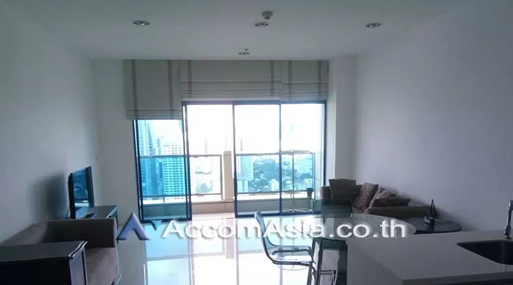  2 Bedrooms  Condominium For Rent & Sale in Ploenchit, Bangkok  near BTS Chitlom (1521384)