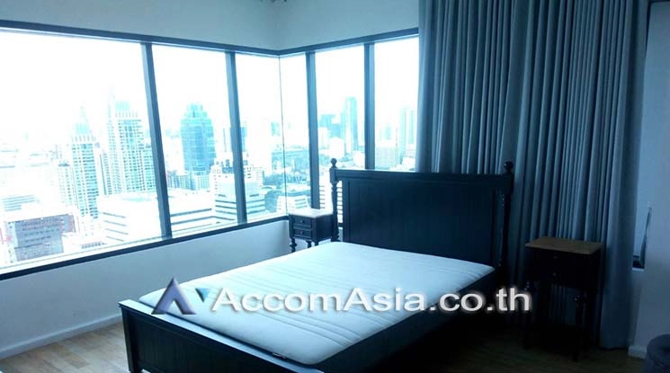 unit 2 Bedrooms  Condominium For Rent & Sale in Ploenchit, Bangkok  near BTS Chitlom (1521384)
