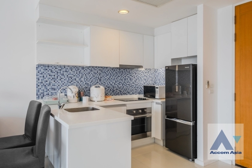 6  2 br Condominium For Rent in Ploenchit ,Bangkok BTS Chitlom at Royal Maneeya Executive Residence 1521387