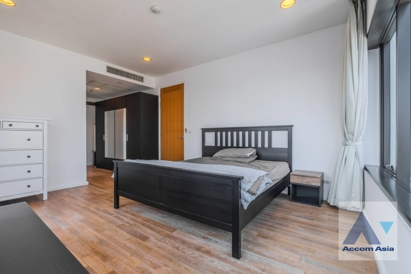 9  2 br Condominium For Rent in Ploenchit ,Bangkok BTS Chitlom at Royal Maneeya Executive Residence 1521387