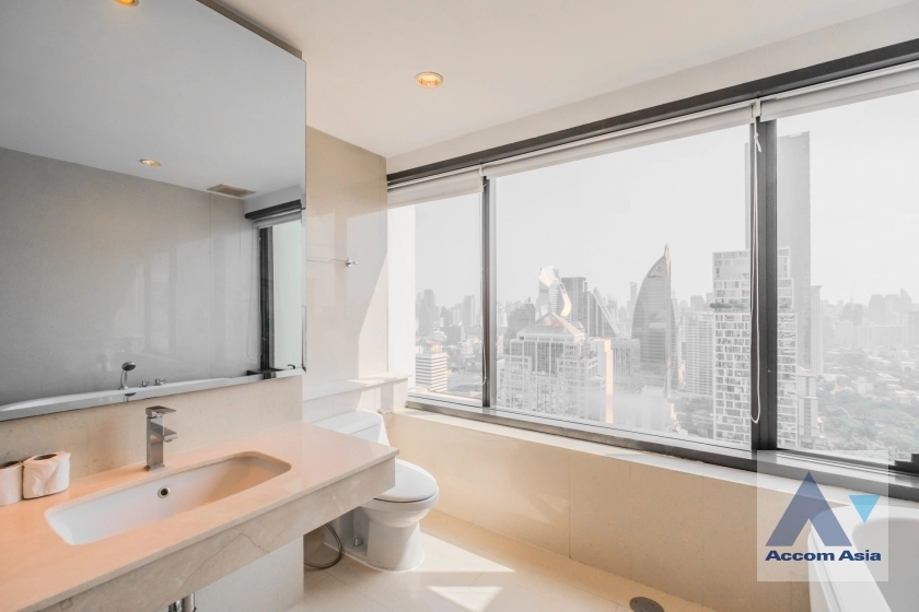 11  2 br Condominium For Rent in Ploenchit ,Bangkok BTS Chitlom at Royal Maneeya Executive Residence 1521387