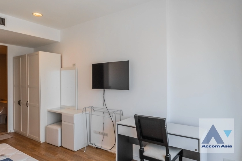 16  2 br Condominium For Rent in Ploenchit ,Bangkok BTS Chitlom at Royal Maneeya Executive Residence 1521387