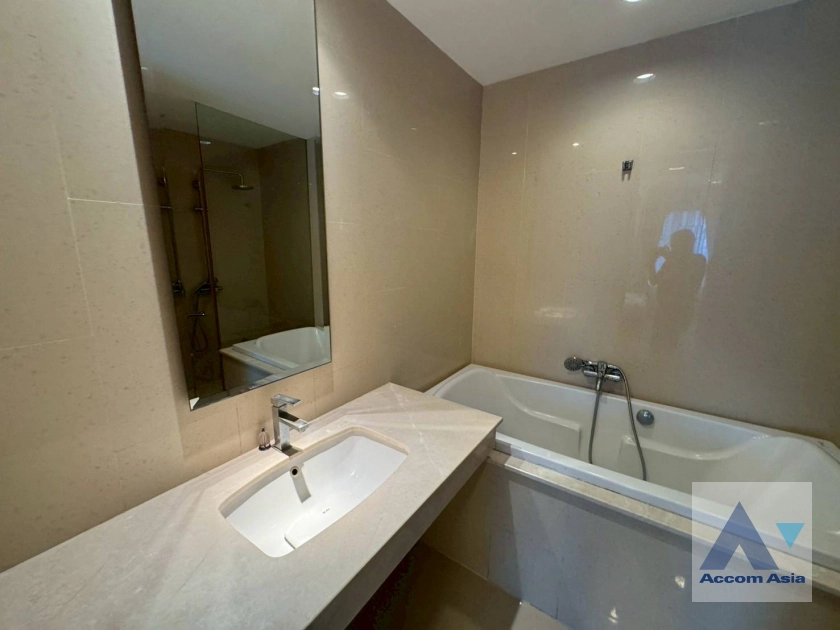 16  1 br Condominium for rent and sale in Ploenchit ,Bangkok BTS Chitlom at Royal Maneeya Executive Residence 1521389