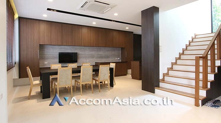 Home Office |  4 Bedrooms  House For Sale in Sukhumvit, Bangkok  near BTS Phrom Phong (2321395)