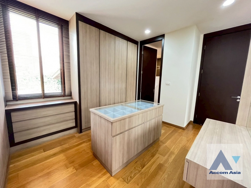 12  4 br House For Rent in Sukhumvit ,Bangkok BTS Phrom Phong 2321395