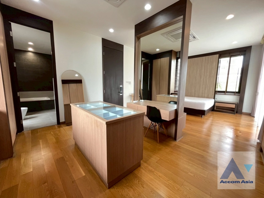 20  4 br House For Rent in Sukhumvit ,Bangkok BTS Phrom Phong 2321395