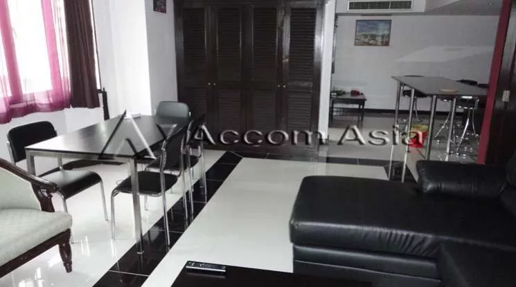  2 Bedrooms  Condominium For Sale in Sukhumvit, Bangkok  near BTS Nana (1521420)