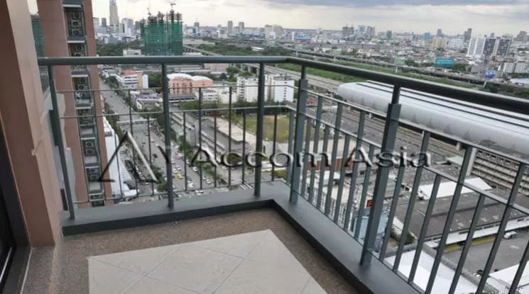  2 Bedrooms  Condominium For Rent in Phaholyothin, Bangkok  near MRT Phetchaburi - ARL Makkasan (1521434)