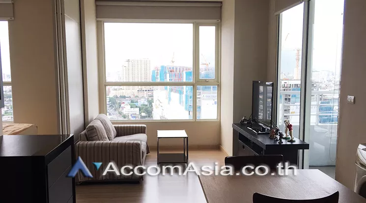  The Light House Condominium  1 Bedroom for Rent BTS Krung Thon Buri in Charoennakhon Bangkok