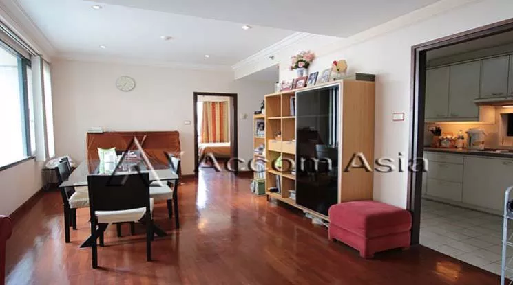  2 Bedrooms  Condominium For Rent in Sathorn, Bangkok  near BTS Chong Nonsi - MRT Lumphini (1521460)