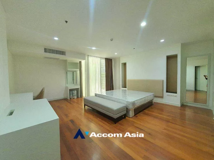 9  3 br Apartment For Rent in Sukhumvit ,Bangkok BTS Ekkamai at Ekkamai Family Apartment 1521472