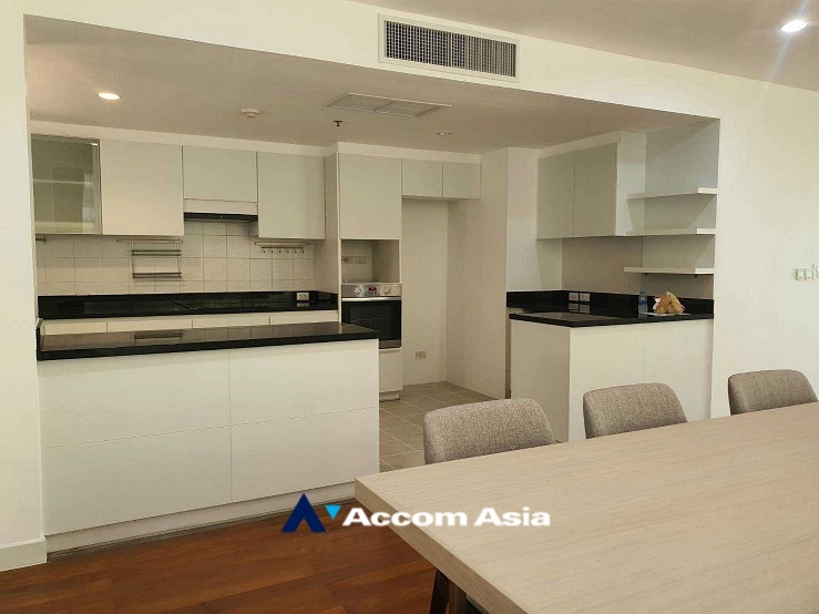 6  3 br Apartment For Rent in Sukhumvit ,Bangkok BTS Ekkamai at Ekkamai Family Apartment 1521472