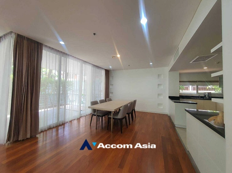 unitGround Floor, Garden View, Pet friendly |  3 Bedrooms  Apartment For Rent in Sukhumvit, Bangkok  near BTS Ekkamai (1521472)