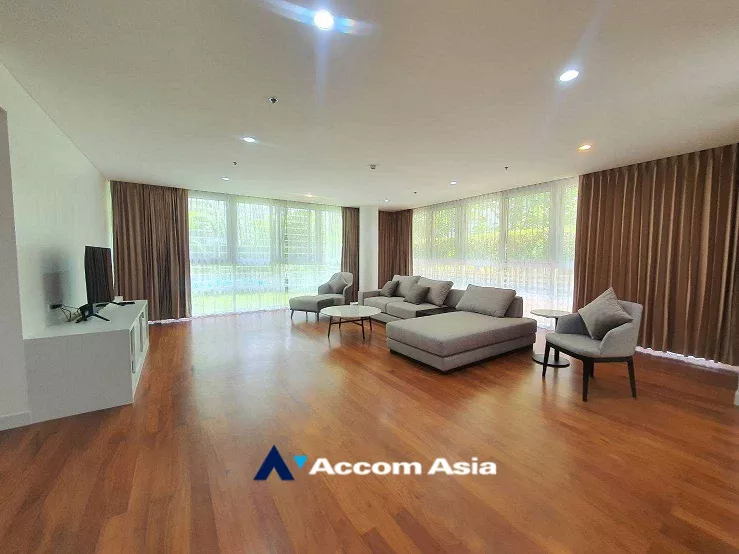 Ground Floor, Garden View, Pet friendly |  3 Bedrooms  Apartment For Rent in Sukhumvit, Bangkok  near BTS Ekkamai (1521472)