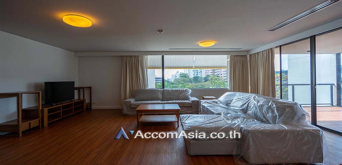 unitPet friendly |  Bright apartment with wood floors and wide layout in Sathorn (1421510)