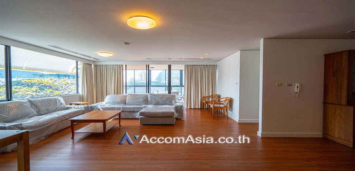 unitPet friendly |  Bright apartment with wood floors and wide layout in Sathorn (1421510)