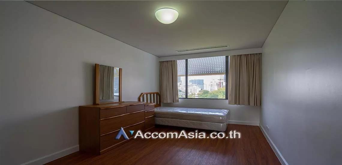 12  4 br Apartment For Rent in Sathorn ,Bangkok BTS Sala Daeng - MRT Lumphini at Children Dreaming Place - Garden 1421510