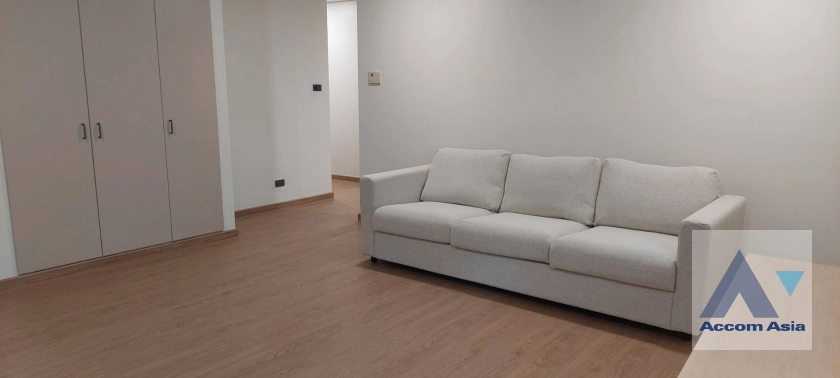  1  4 br Apartment For Rent in Sathorn ,Bangkok BTS Sala Daeng - MRT Lumphini at Children Dreaming Place - Garden 1421511