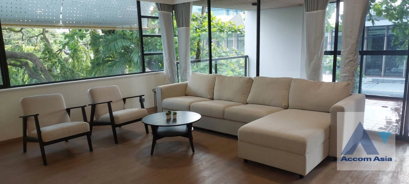  Children Dreaming Place - Garden Apartment  4 Bedroom for Rent MRT Lumphini in Sathorn Bangkok