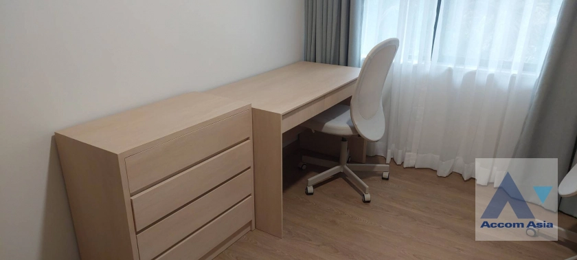 10  4 br Apartment For Rent in Sathorn ,Bangkok BTS Sala Daeng - MRT Lumphini at Children Dreaming Place - Garden 1421511