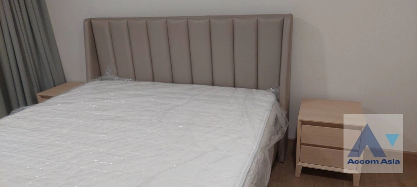 8  4 br Apartment For Rent in Sathorn ,Bangkok BTS Sala Daeng - MRT Lumphini at Children Dreaming Place - Garden 1421511