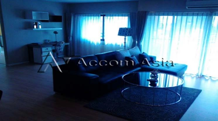  1  3 br Condominium For Rent in Ploenchit ,Bangkok BTS Ploenchit at Renova Residence 1521516